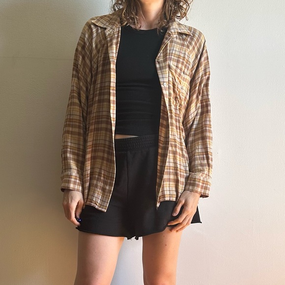 Aritzia Wilfred Free Tan Plaid Button Down Flannel Shirt - Picture 2 of 11